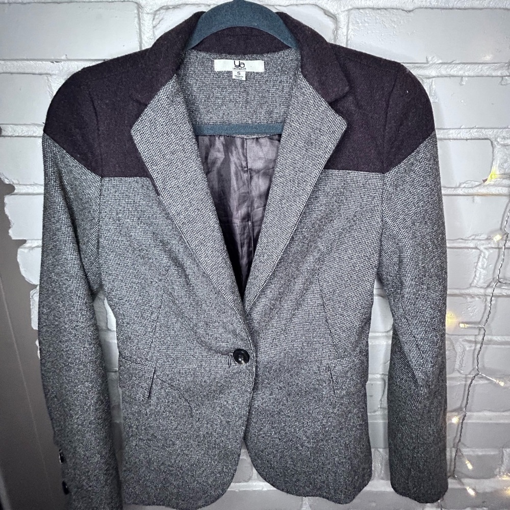 Light & Dark Brown YA Los Angeles Blazer